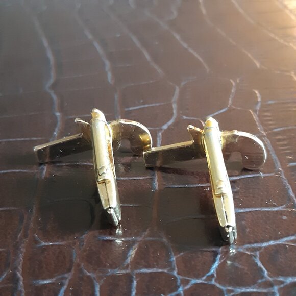 1960s Flintlock Dueling Pistols Gold Tone Vintage Cuff Links w/Orange - Picture 6 of 8